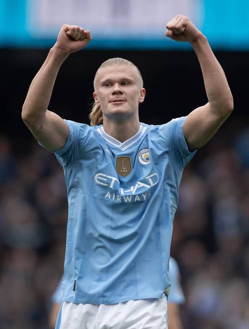 高尔夫俱乐部工作服，选棉还是聚酯纤维？（高尔夫俱乐部工装：该选棉质还是聚酯纤维？）