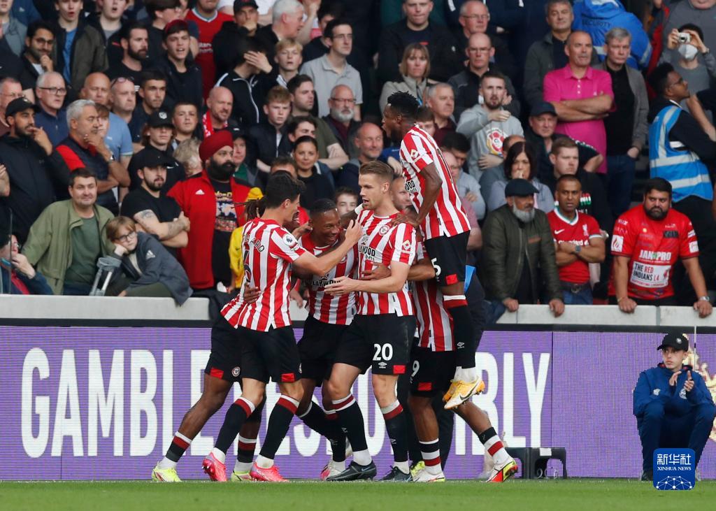 法尔克：拜仁正在为佩雷茨找寻新的外租球队，南安普顿有意（法尔克：拜仁正为佩雷茨物色新租借去处，南安普顿有意）