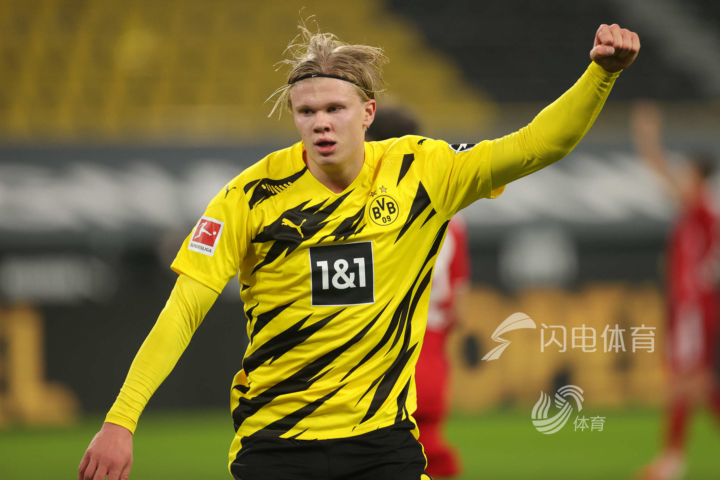 百年传统断裂：英超节礼日仅剩一场，商业赛程压倒历史（传统生变：英超节礼日仅余一战，商业考量凌驾于历史）