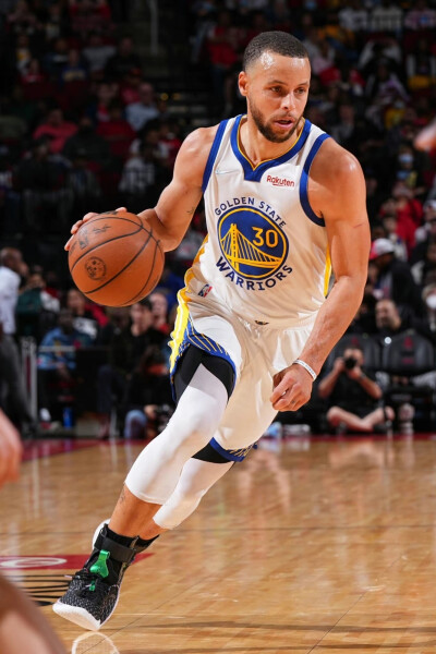 前尤文主帅：斯帕莱蒂没有让全队完全信服，球队需要战术智慧（前尤文主帅：斯帕莱蒂尚未完全赢得全队信任，球队亟需战术智慧）